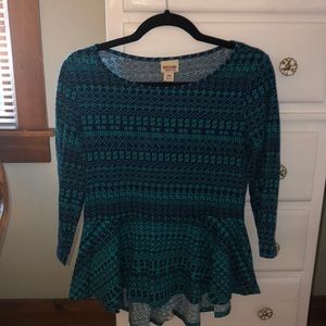 PATTERNED PEPLUM TOP